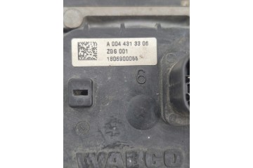 BRAKE MAIN VALVE Mercedes ACTROS MP4 A0044313306 Part manufacturer Mercedes Benz OE
