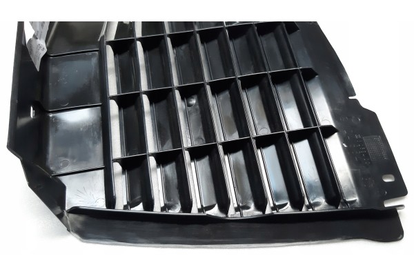 MERCEDES W124 OIL COOLER COVER WHEEL ARCH Packaging status original