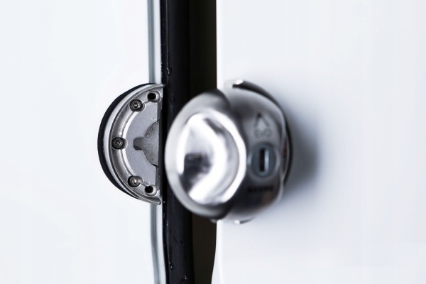 Anti theft lock DAKEN SATURN EVO 1 2 for trailer semi trailer bus EAN GTIN 8056446670033
