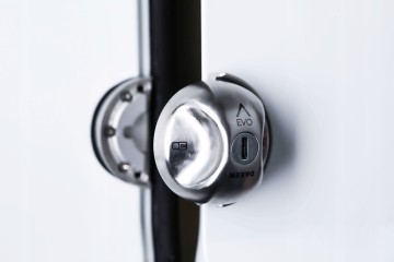 Cerradura antirrobo DAKEN SATURN EVO 1/2 para remolque, semirremolque 