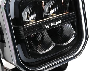 WORKING LAMP SKYLED PAVO 80F 12 30V 80W 4200 LM DISPERSED LIGHT Light source LED