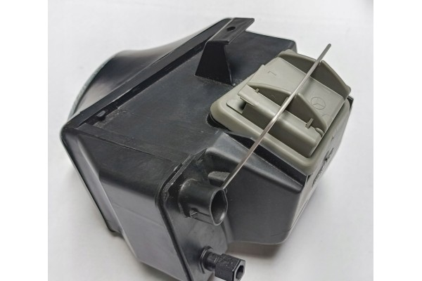 MERCEDES CLK W208 SLK R170 W210 HALOGEN AMG Catalog number of the original 2108200256 5540100001 A2088200456 2088200456 HWA21082