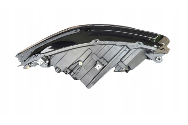 LED headlight LEFT FRONT VW Volkswagen Golf VIII 8 OE 5H1941005C NEW Type of low beam headlights LED