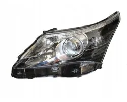 Faro Izquierdo Toyota Avensis T27 2012-2015