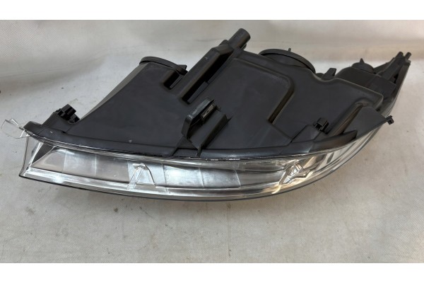Hella 1LJ 009 630 341 Headlight lamp front right Opel Insignia Product weight with unit packaging 6 kg