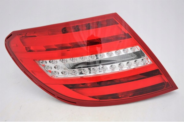 Mercedes C W204 Sdn 11 Lamp Rear Led Left Catalog number of the part 440 1983L UE
