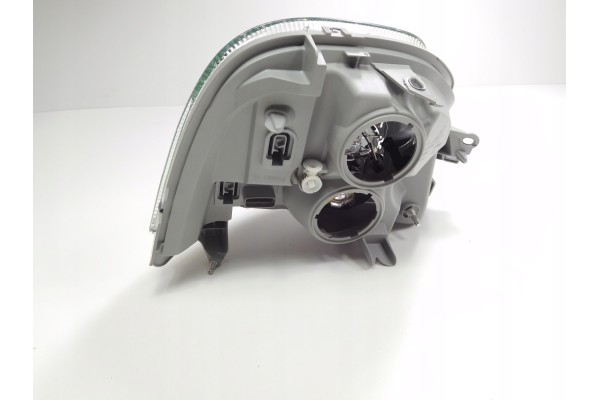 MAGNETI MARELLI HEADLIGHT NISSAN Car type buses cargo vans