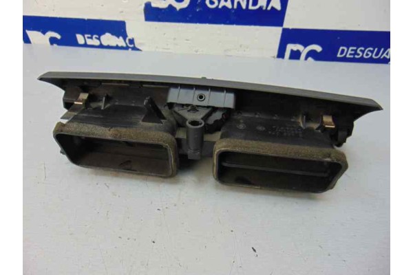 3400074  REJILLA AIREADORA BMW SERIE X3 (E83) 3.0d 2004 3400074 187062 BMW - 4