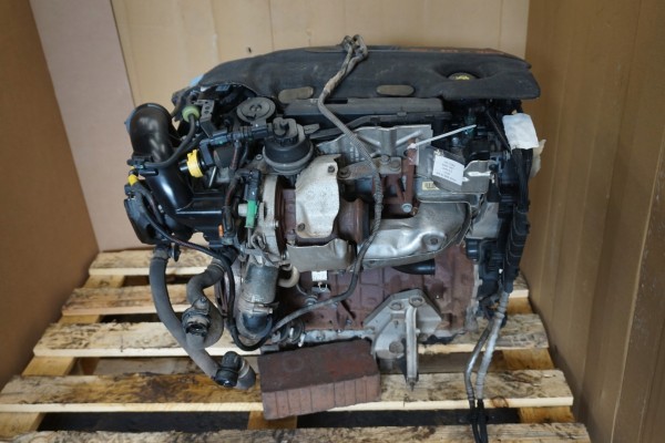 ENGINE PEUGEOT 308 T9 GT AHX AH01 DW10FD 10DY1P Catalog number of the part AHX AH01 DW10FD 10DY1P SILNIK PEUGEOT 308 T9 GT AHX A