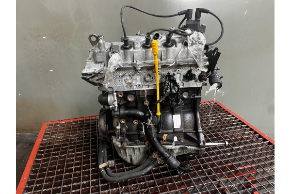 PETROL ENGINE POST RENAULT CLIO 3 1 2 TCE D4FH784