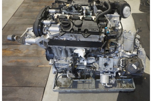 VOLVO S60 III V60 II V90 XC90 XC60 II T6 PLUG IN HYBRID ENGINE B4204T46 Car type 4x4 SUV passenger cars