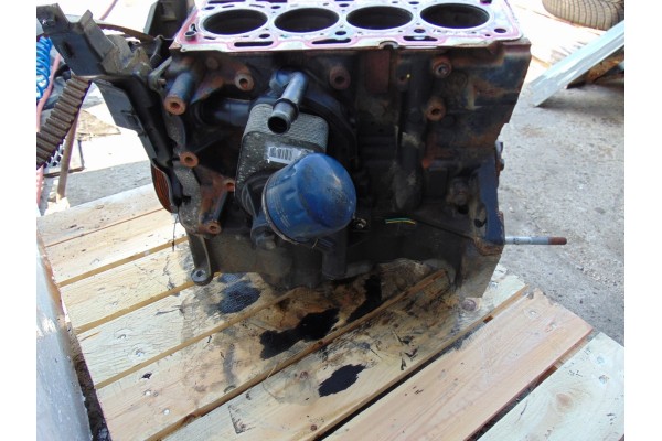 ENGINE BLOCK DOWN SHAFT PISTONS NISSAN NV200 1 5 DCI K9K Car type cargo vans passenger cars