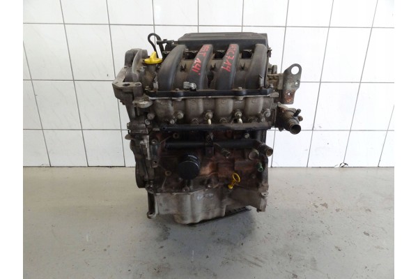 RENAULT MEGANE II 1 4 16V 70 KW 2003 CYANOBACTERIA WITHOUT ACCESSORIES K4JC714