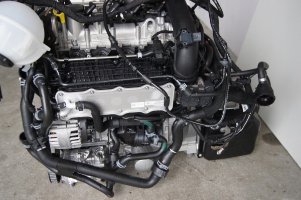 SHARAN 1 4TSI COMPLETE ENGINE DJK TNR TRANSMISSION Engine type petrol