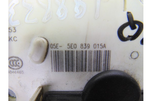 5E0839015A  CERRADURA PUERTA TRASERA IZQUIERDA SEAT TOLEDO (KG3) Reference 2014 5E0839015A 188833 SEAT - 3