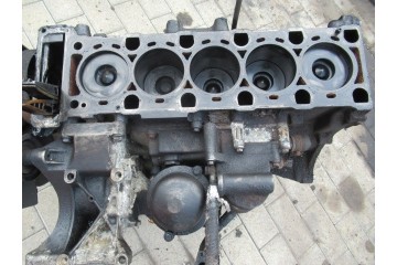 DEFENDER DISCOVERY II 2 5 TD5 DOWN ENGINE COMPLETE Catalog number of the part DEFENDER DISCOVERY II 2 5 TD5 DOL SILNIK KOMPLETNY