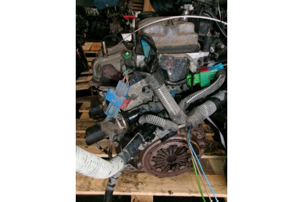 Motor Completo con Accesorios Peugeot 206 1.1B