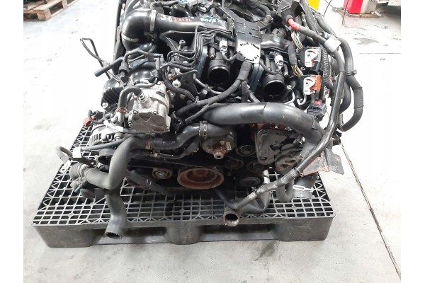 RANGE ROVER SPORT L320 COMPLETE ENGINE 3 6 V8 DIESEL Part manufacturer Land Rover OE