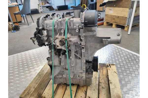 Volkswagen T Roc 2018 Engine Engine type petrol