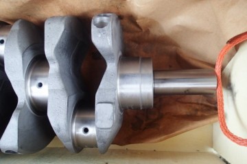 NISSAN NAVARA PICKUP D22 2 5 DCI CRANKSHAFT YD25 Part manufacturer Motus