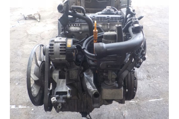 ENGINE ENGINE POST ACCESSORIES 1 9 TDI AUDI A4 B5 038103373R Catalog number of the part 038103373R V420
