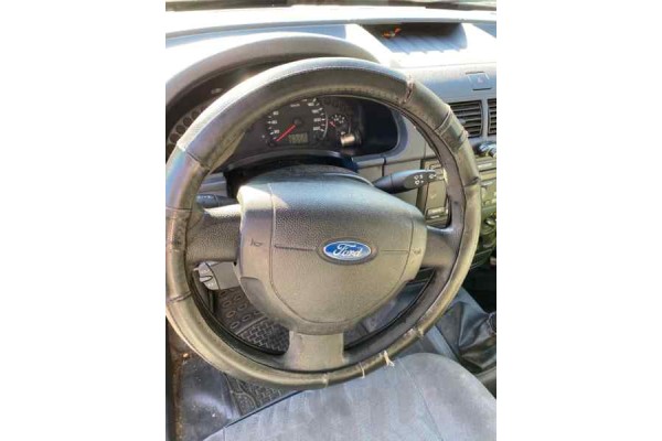 FORD TOURNEO CONNECT (TC7) Kombi B. corta (2006)