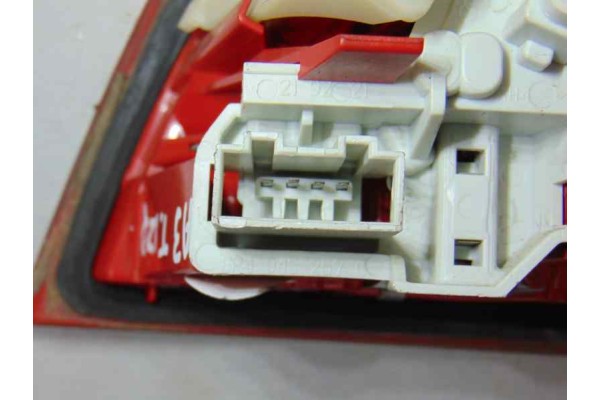 8P4945093D PILOTO TRASERO IZQUIERDO INTERIOR AUDI A3 SPORTBACK (8PA) 1.9 TDI Attraction 2009 8P4945093D 178624 AUDI - 5