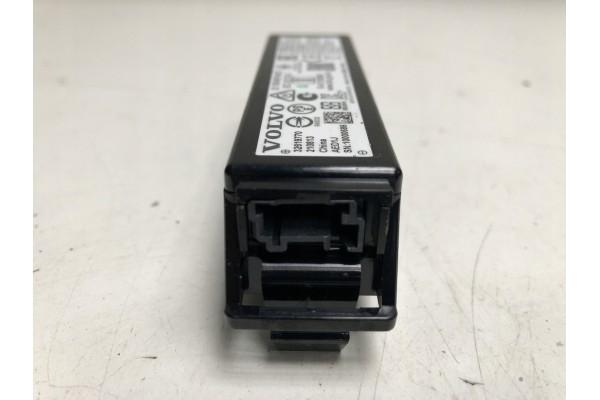 BATTERY MODULE DRIVER VCM VOLVO S90 S60 V90 V60 XC90 XC60 OE 32319770 Product weight with unit packaging 6 kg