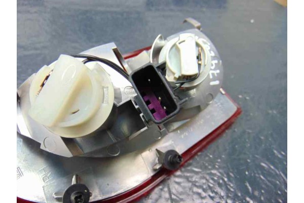 13226855  PILOTO TRASERO DERECHO INTERIOR OPEL INSIGNIA SPORTS TOURER Sport 2009 13226855 179283 OPEL - 2