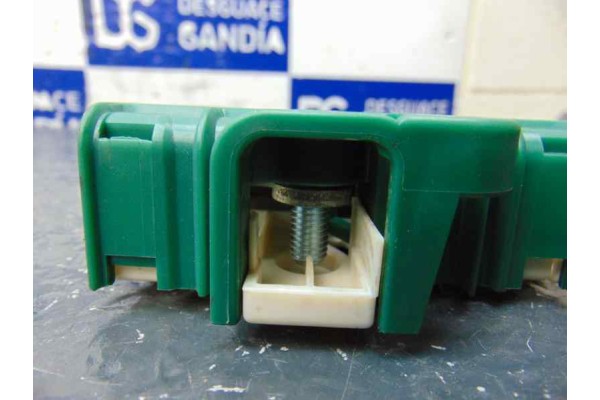 8387541 CAJA RELES / FUSIBLES BMW SERIE 5 TOURING (E39) 530d 2003 8387541 179484 BMW - 2