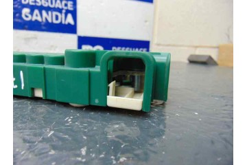 8387541 CAJA RELES / FUSIBLES BMW SERIE 5 TOURING (E39) 530d 2003 8387541 179484 BMW - 4