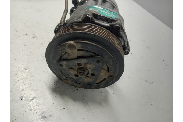 Compresor de aire acondicionado NISSENS 89044