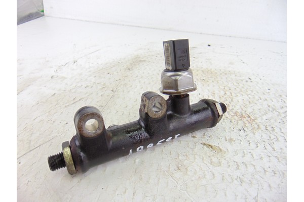 4R8Q-9C066-AE RAMPA INYECTORA PEUGEOT 407 COUPÉ