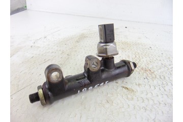 4R8Q-9C066-AE RAMPA INYECTORA PEUGEOT 407 COUPÉ