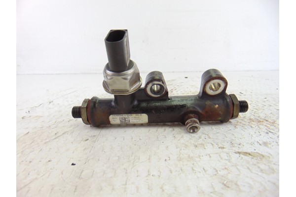 4R8Q-9C066-AE RAMPA INYECTORA PEUGEOT 407 COUPÉ