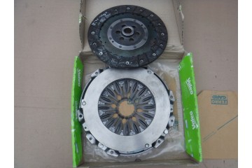CLUTCH SET VALEO VW AUDI SEAT SKODA 826715 EAN GTIN 3276428267159