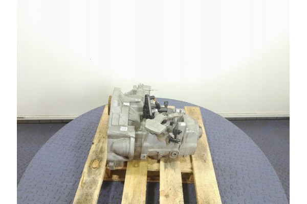SKODA OCTAVIA III 1 4 TSI 150 KM MANUAL GEARBOX 6B RSW
