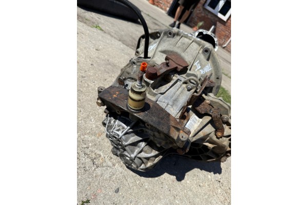 HIT II 06 GEARBOX 2 0 PF6010 6PK Car type cargo vans