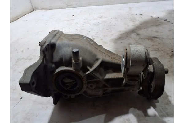 Rear reducer MERCEDES BENZ E W212 A2043500414 2 1L diesel 2014 Catalog number of the part A2043500414