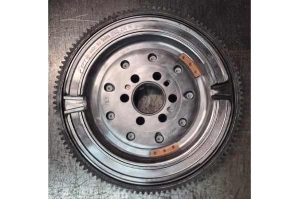 DUAL MASS WHEEL FIAT BRAVO PUNTO STILO 1 9 JTD MULTIJET OE 55209116 836034 Catalog number of the part 836034