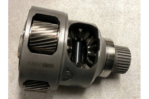 8F35 FORD JM5P7F465NB AUTOMATIC TRANSMISSION DIFFERENTIAL