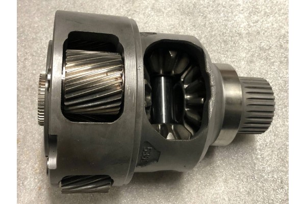 8F35 FORD JM5P7F465NB AUTOMATIC TRANSMISSION DIFFERENTIAL Part manufacturer Ford OE