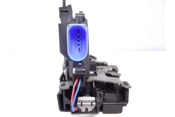 3D1837015AP  CERRADURA PUERTA DELANTERA IZQUIERDA SKODA OCTAVIA COMBI (1Z5) Ambition 2012 3D1837015AP 208230 SKODA - 3