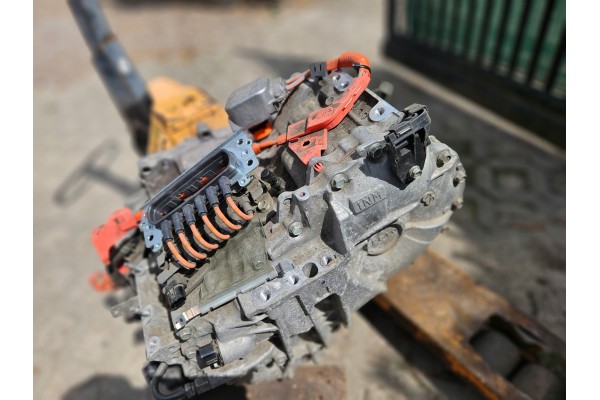 Toyota PRIUS IV 16 GEARBOX 1 8 H P610 1NM Engine type gasoline