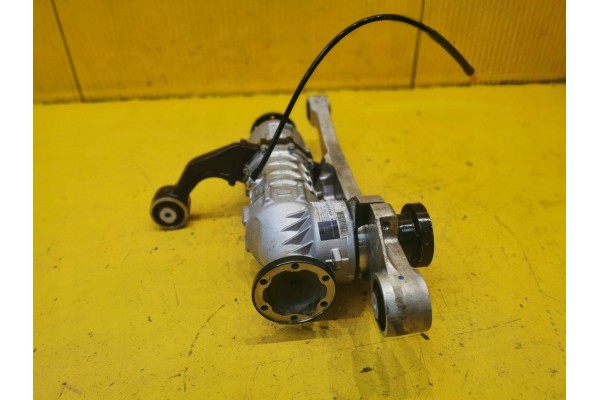 Mercedes Benz VITO W639 LIFT BRIDGE DIFFERENT FRONT 4x4 A6393300402 NEW Installation side multipurpose