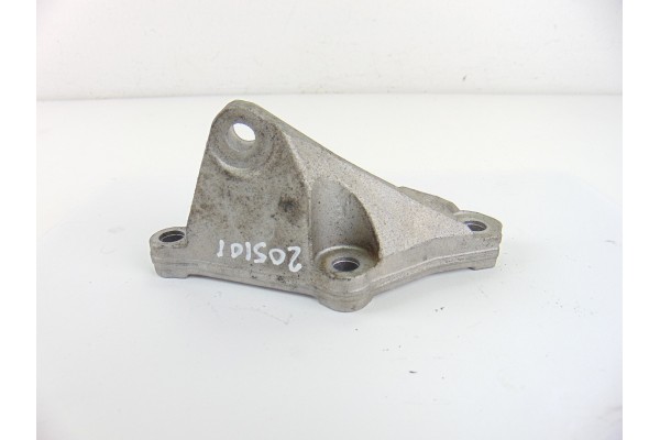 7810698 SOPORTE BOMBA INYECCION BMW SERIE X1 (E84) sDrive 18d 7810698 205101 BMW - 1