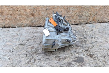 6 SPEED GEARBOX A4473600000 320106697R MERCEDES VITO W447 LIFT 14 Part manufacturer Mercedes Benz OE