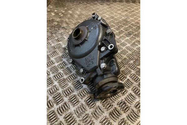 BMW X3 E83 Front differential 7523653 2005 Part manufacturer BMW OE