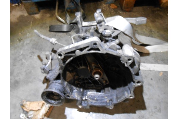 SKODA FABIA AND SEAT IBIZA III GEARBOX EYY Catalog number of the part SKODA FABIA I SEAT IBIZA III SKRZYNIA BIEGOW EYY CAR STAL