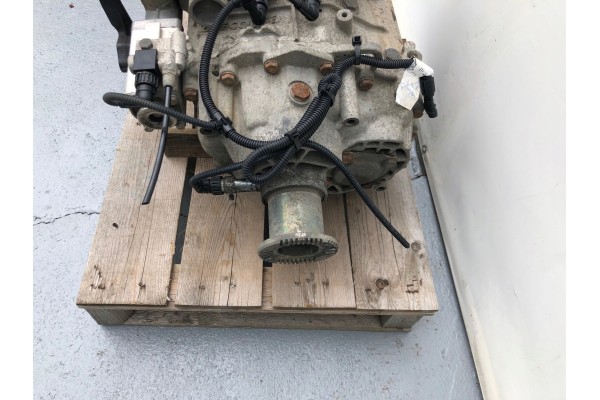 IVECO EUROCARGO TECTOR GEARBOX ZF ECOLITE 6S700T0 504271626 Car type trucks